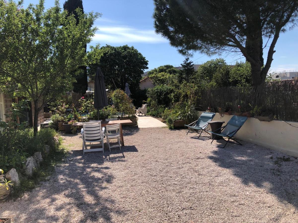 Вилла Maisonnette Proche Des Calanques , Les Bruyeres Марсель Экстерьер фото